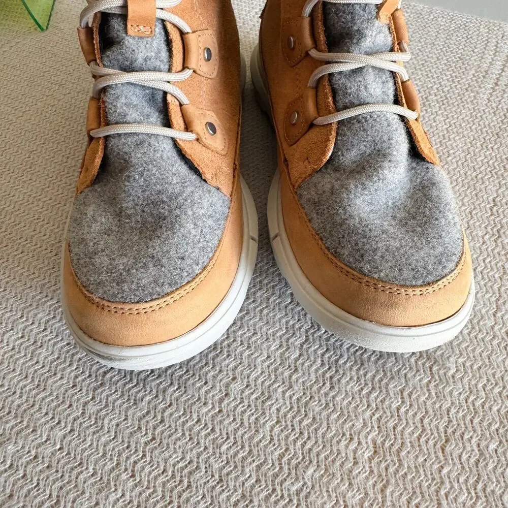 Sorel Tan + Grey Explorer II Joan Waterproof Boots Size 8 Outdoor Snow